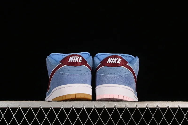 All Categories Nk SB Dunk Series Nk SB Dunk Low Low-top sneakers Foreign trade version Nk SB Dunk Low "Phillies" Bubblegum SB low-top sports and leisure sneakers DQ4040-400